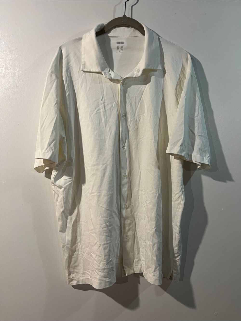 Uniqlo Cream Short-Sleeve Button-Up Shirt Jacket